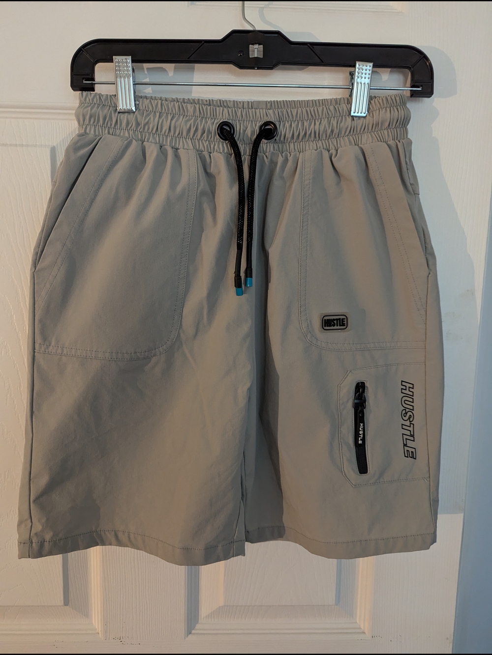 Hustle Women's Cargo Drawstring Shorts - Light Gray
